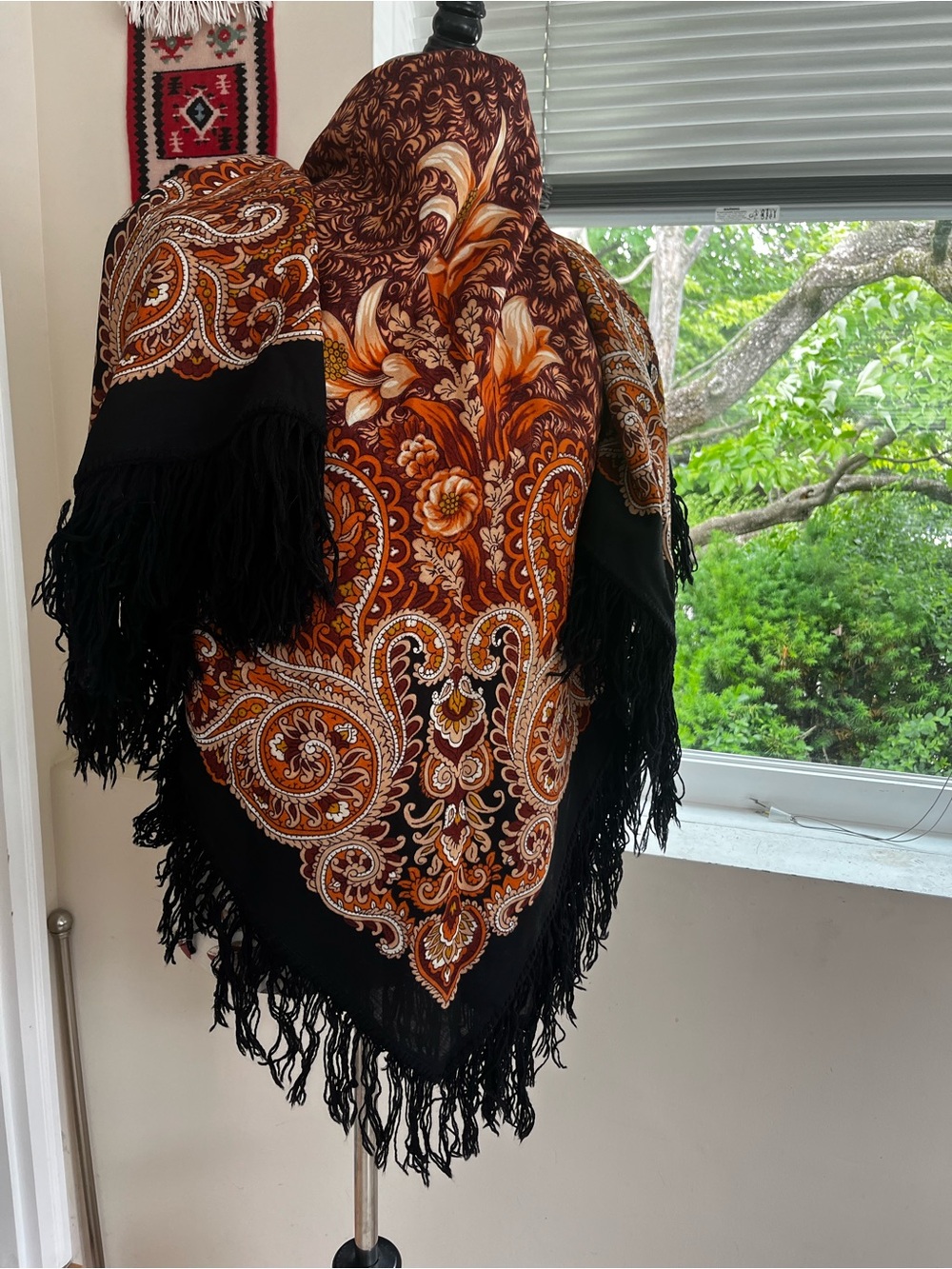 Floral Paisley Fringed Wrap Shawl - Black & Brown